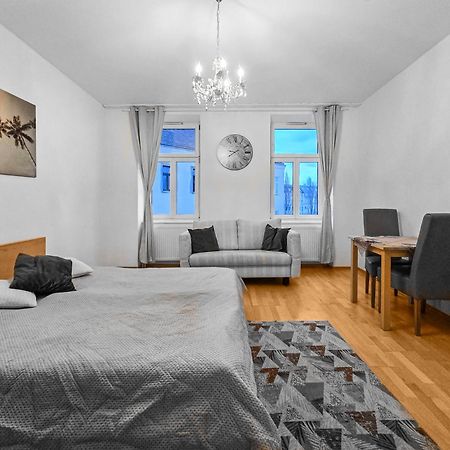Three-Bedroom, Three King-Size Bed Retreat Wien Exterior foto